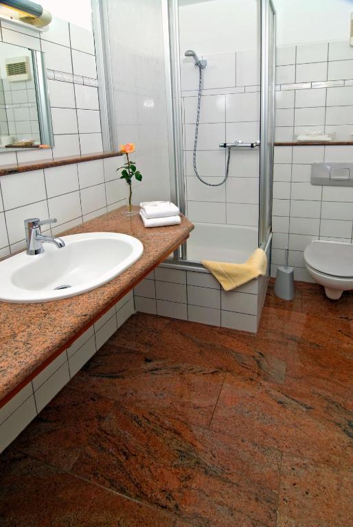 Hotel Am Schwan Düsseldorf Kamer foto