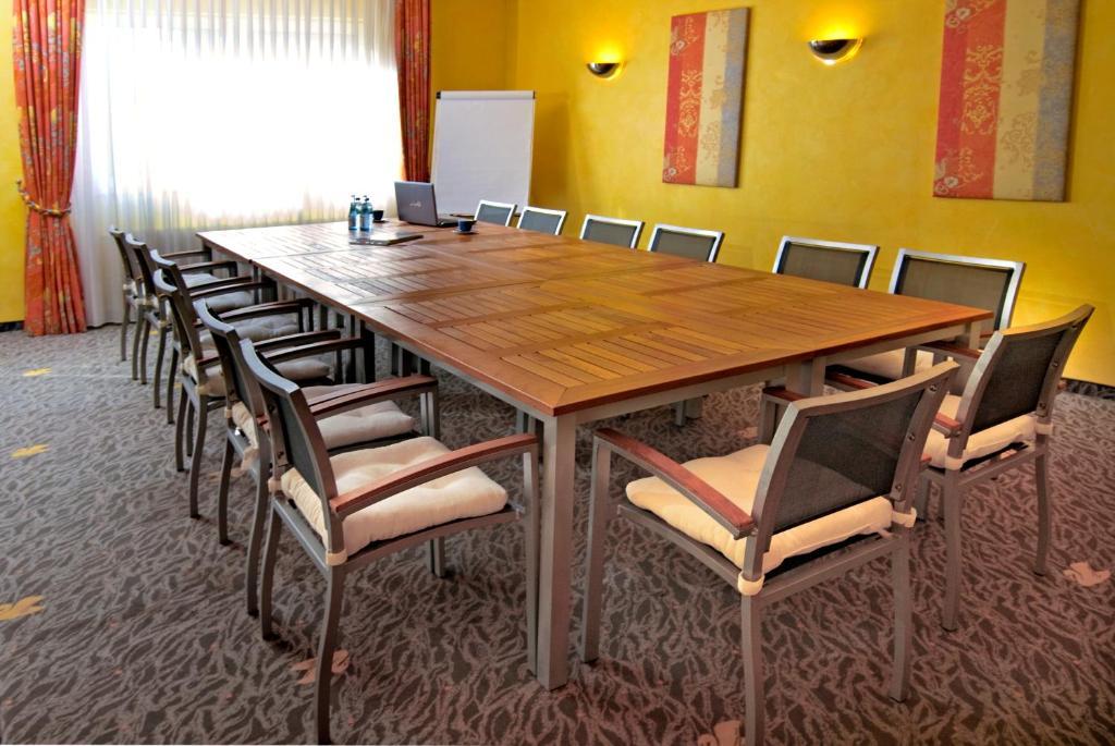 Hotel Am Schwan Düsseldorf Buitenkant foto